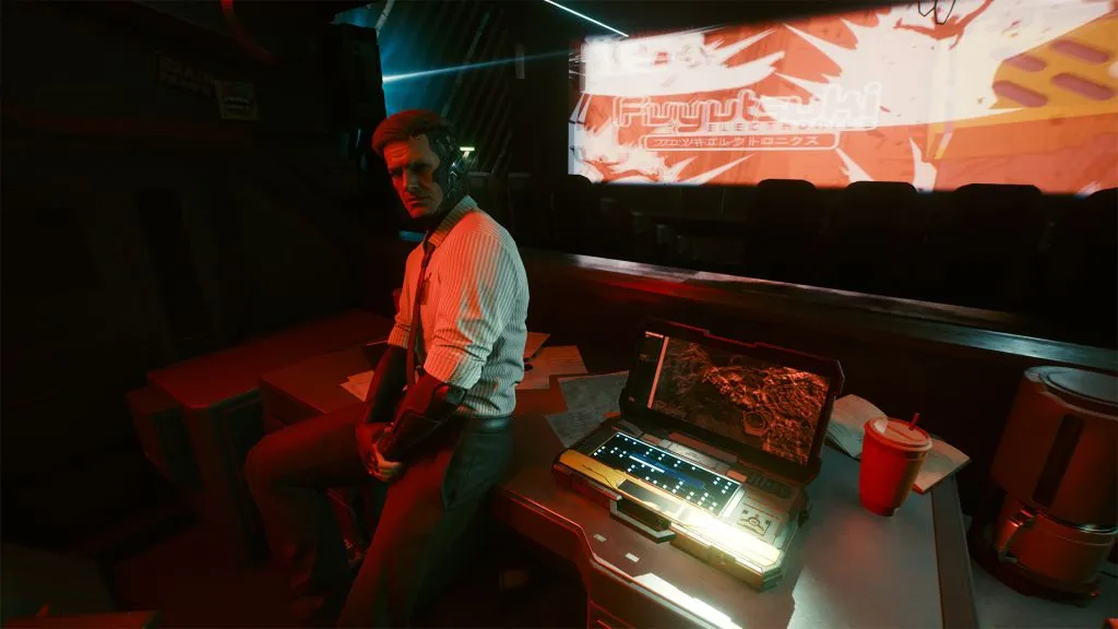 Следует ли вывести из строя агента NetWatch или передать данные в Cyberpunk 2077?
